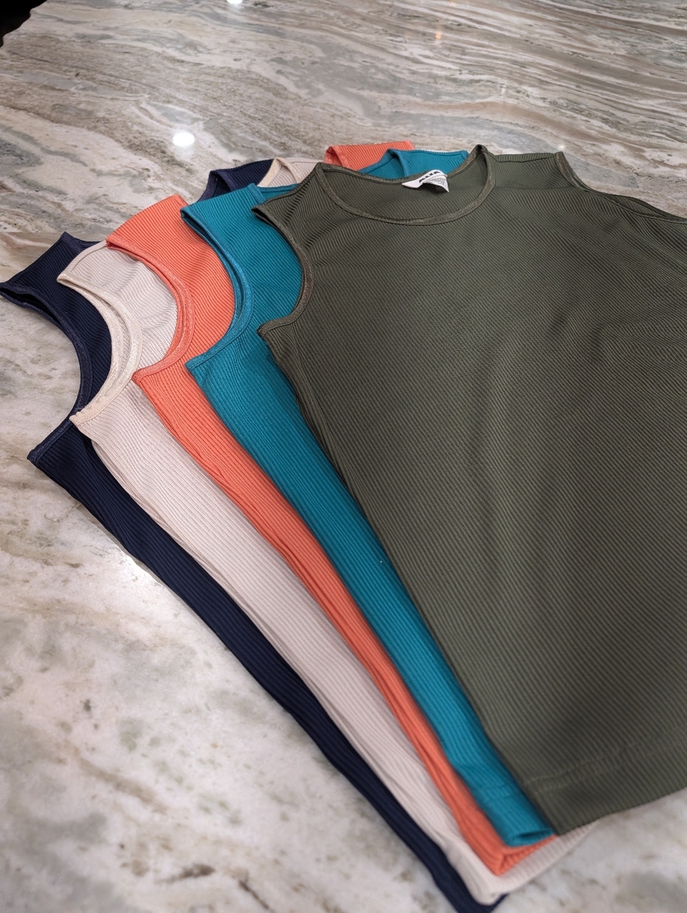 Alia Ribbed Tank Top Set - Picture 2 of 3